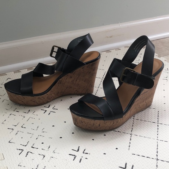 Black strap wedges - Picture 3 of 7